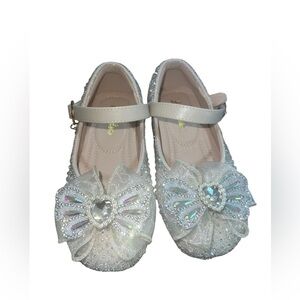 Toddler beige and silver rhinestone crystal flat shoes